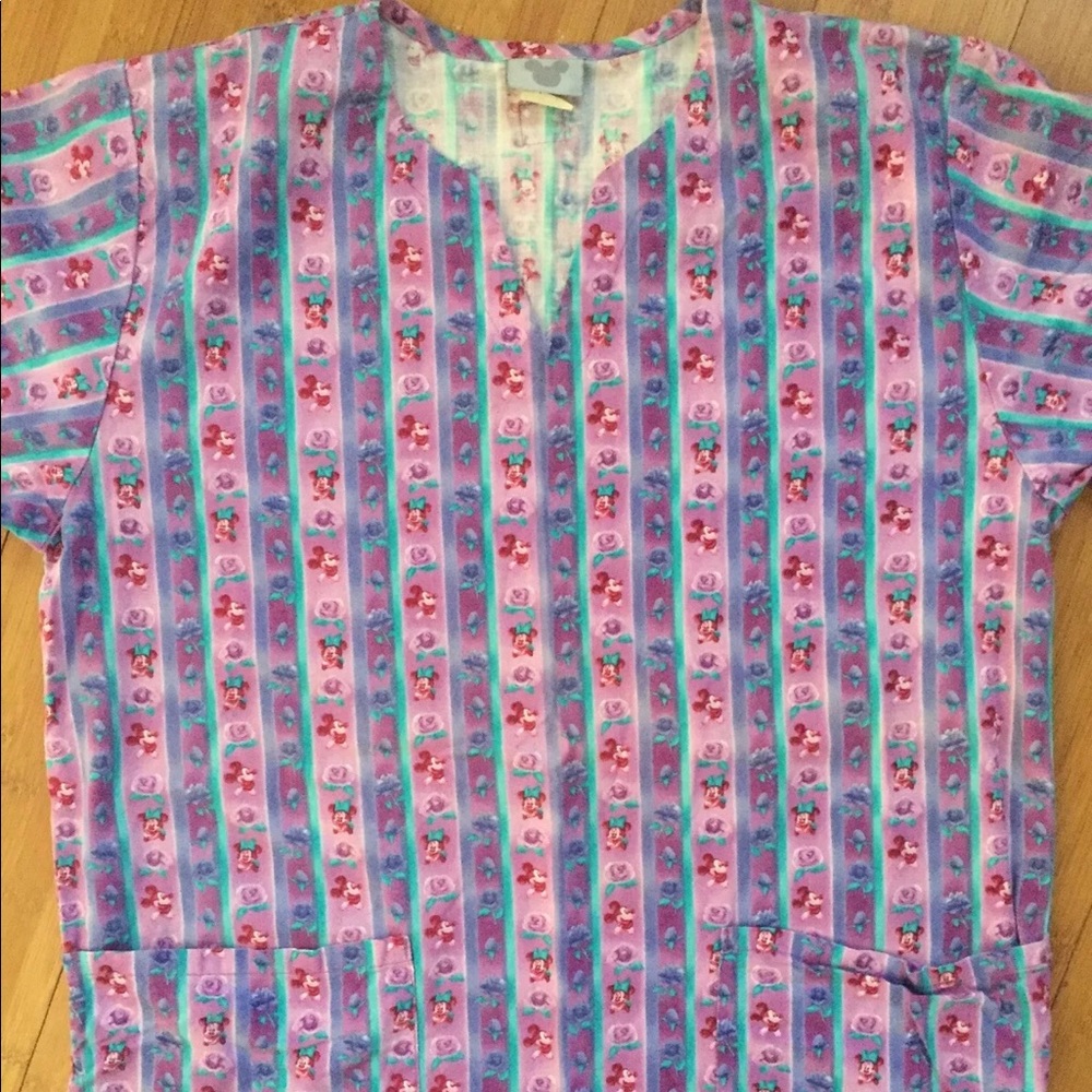 Minnie Mouse Disney scrub top XS Disney
